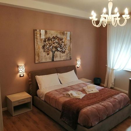 Km 0 Dal Centro By Tiziana Monaldi Hotel Pitigliano Buitenkant foto