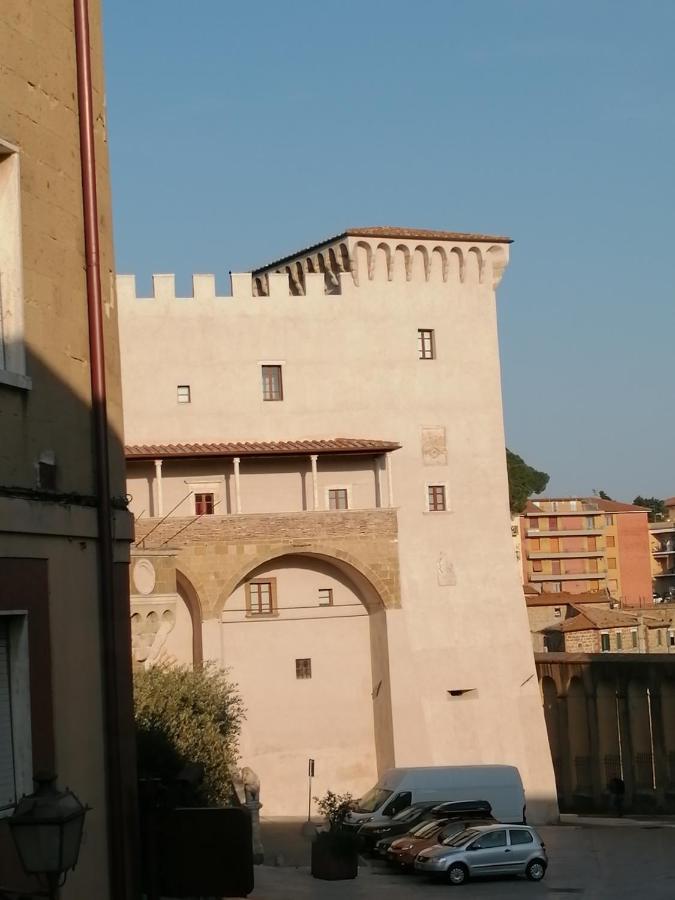 Km 0 Dal Centro By Tiziana Monaldi Hotel Pitigliano Buitenkant foto